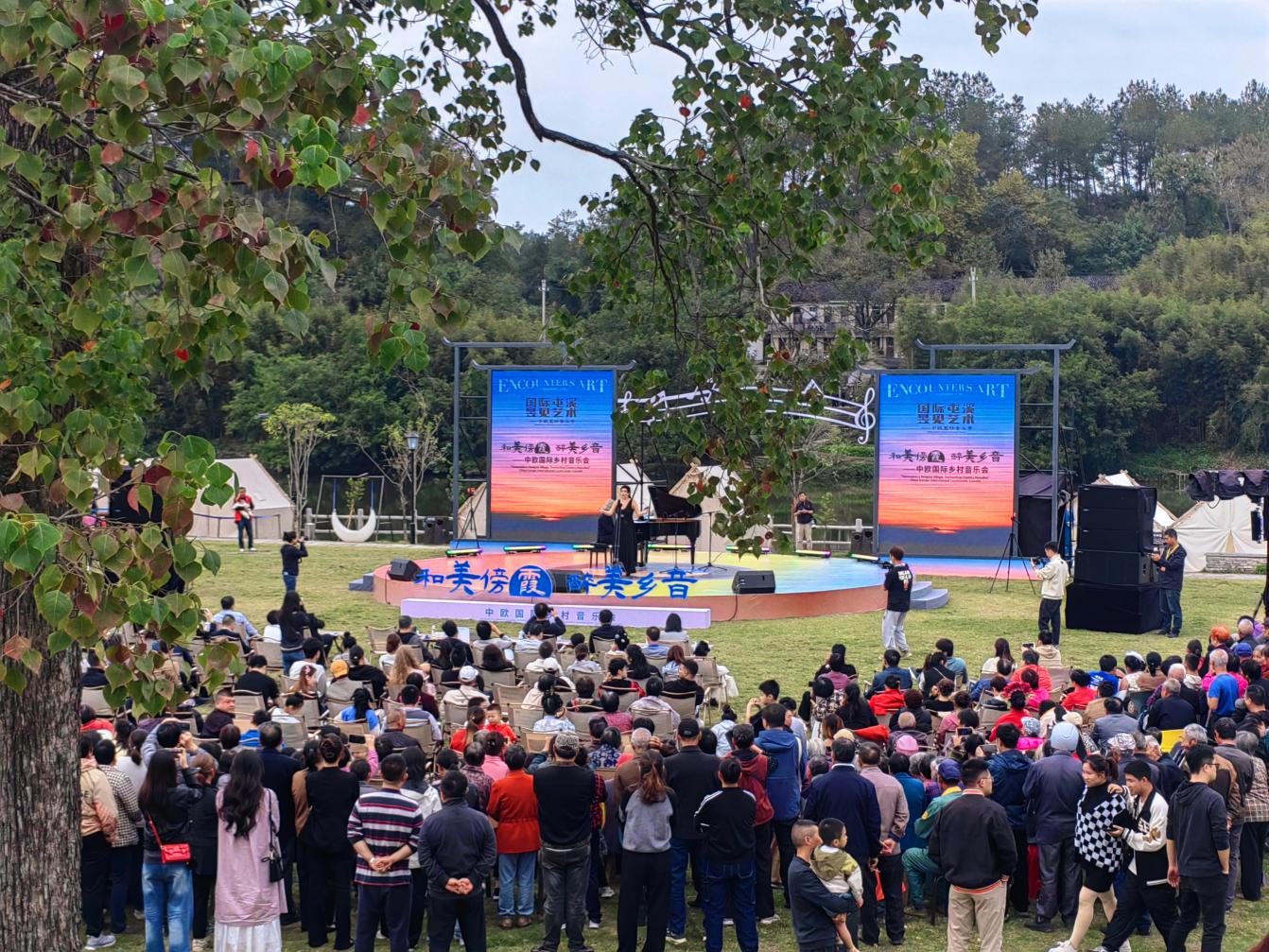 “出攤”即“出圈”！朱村“荷·咖啡”邀您一起聆聽經(jīng)典！