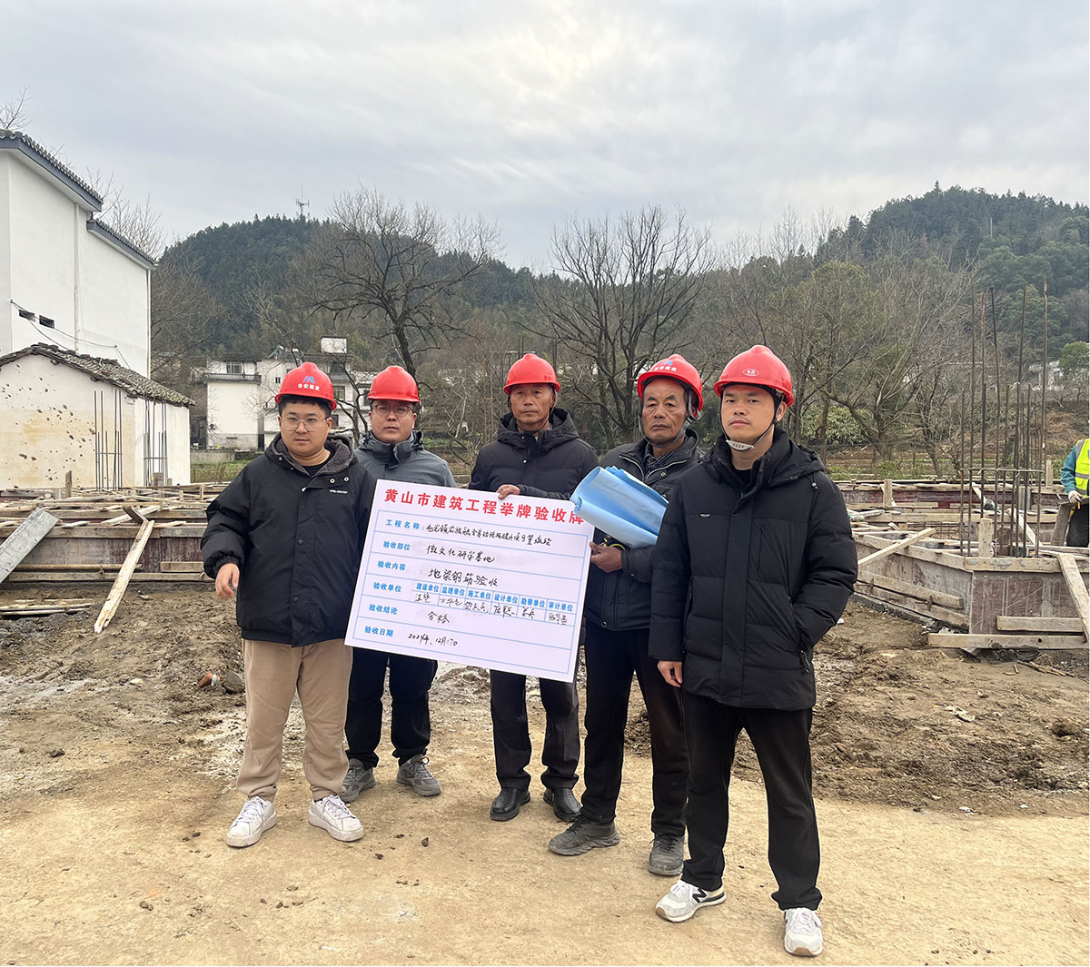 黨建引領(lǐng)進工地，支部聯(lián)動促發(fā)展