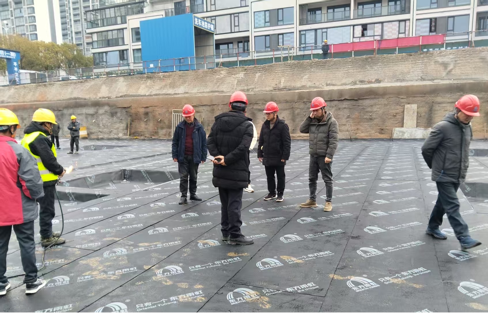 守安全底線 護(hù)工薪發(fā)放 屯溪城建投公司全力護(hù)航新春佳節(jié)