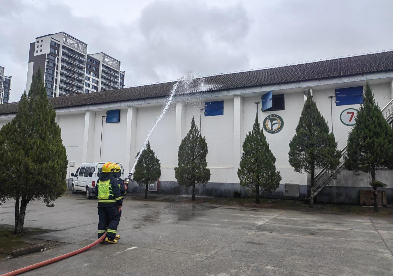 屯溪區(qū)糧儲公司：積極參加消防逃生專項演練，共筑春季火災防線
